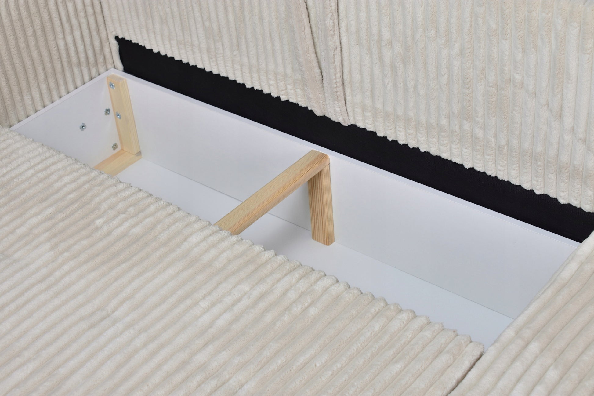 01939b6231c304dbc573e7cf25ed814b