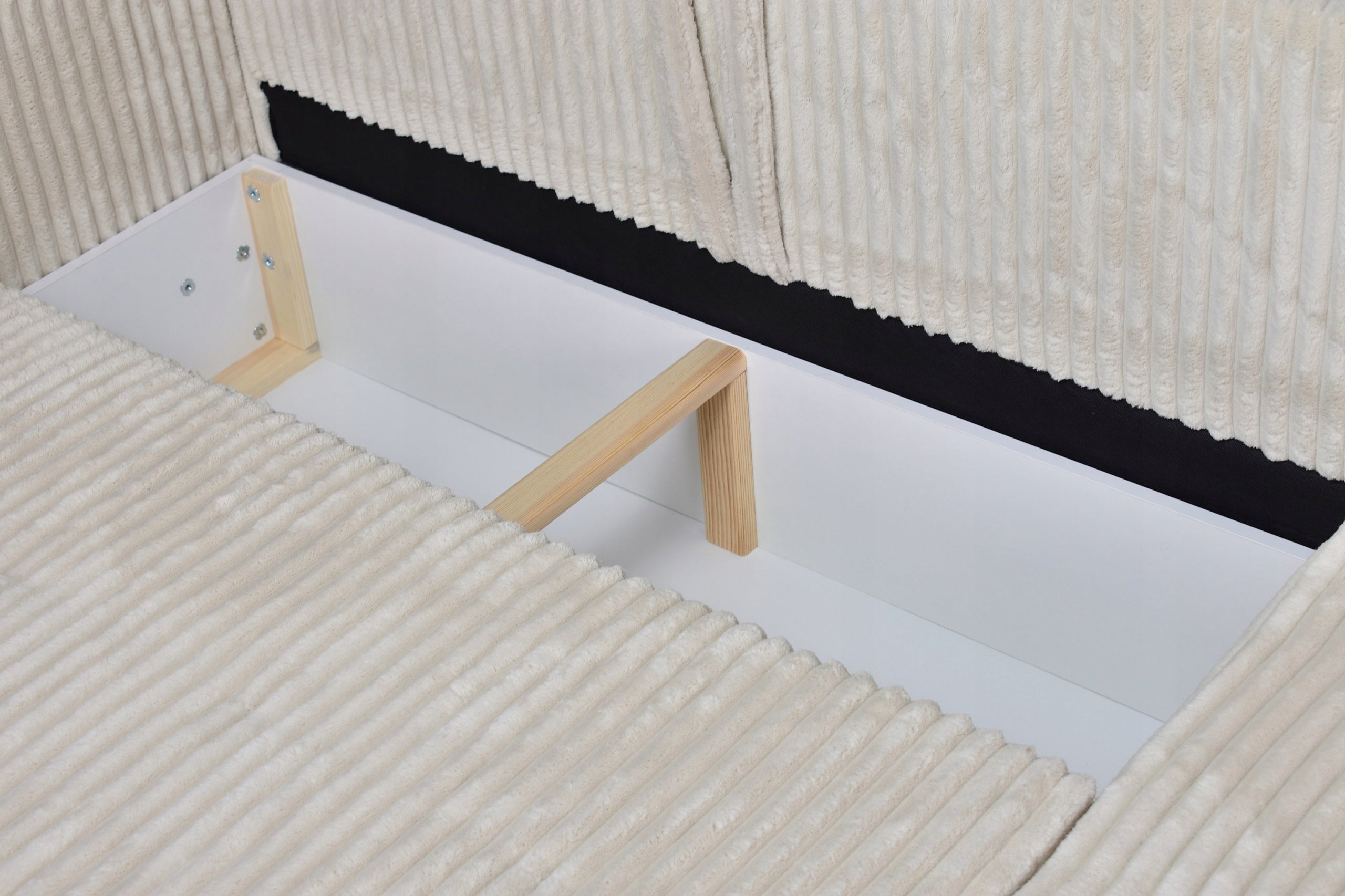 01939b6231c304dbc573e7cf25ed814b