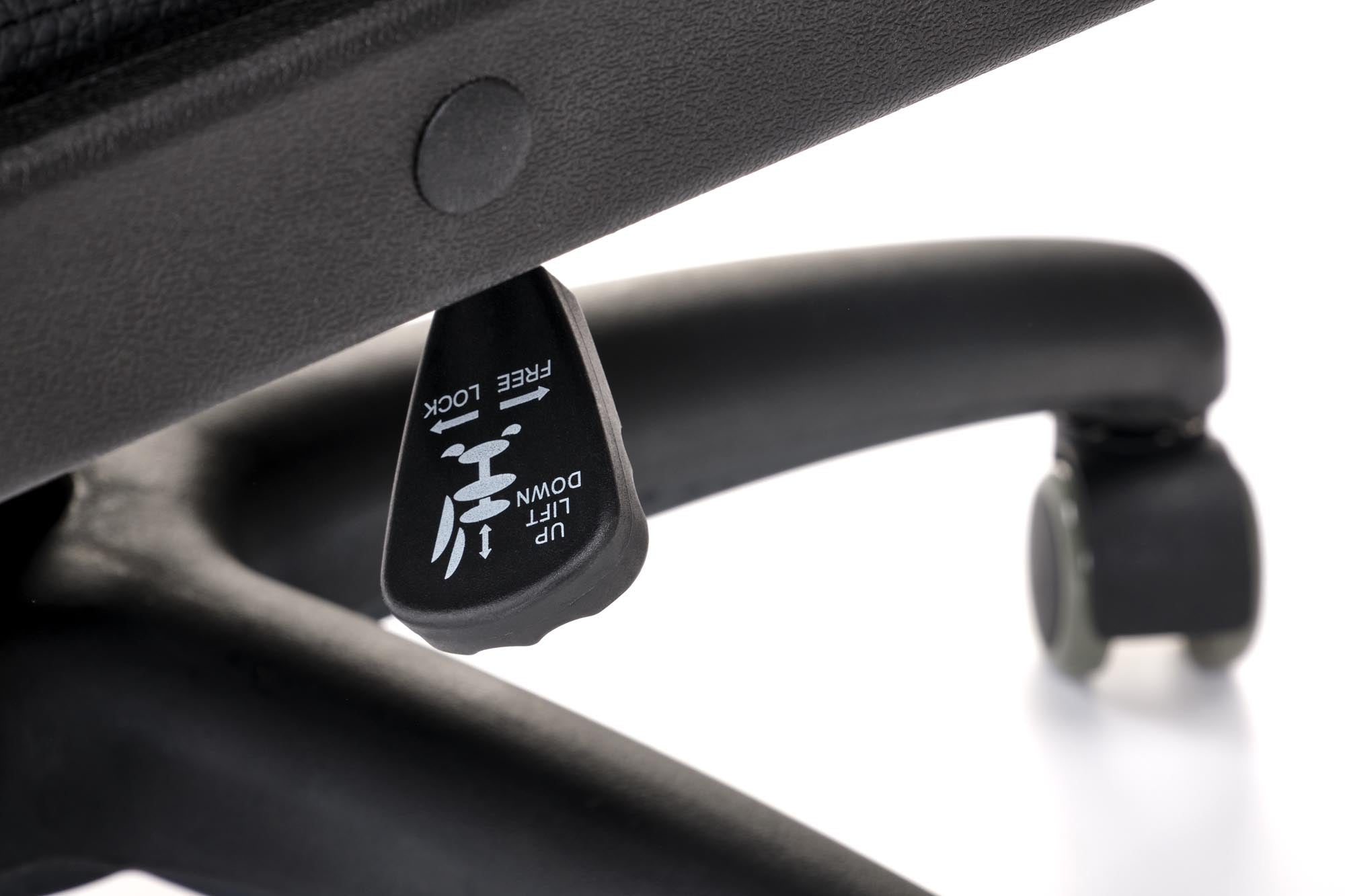 Fotel biurowy Montana Black – komfort pracy z klasą, zbliżenie na mechanizm regulacji wysokości