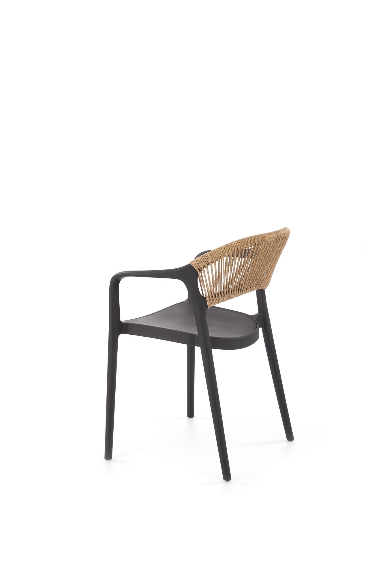 Krzesło MURAK – designerskie krzesło w stylu boho czarno-naturalne, z naturalnym akcentem plecionki.