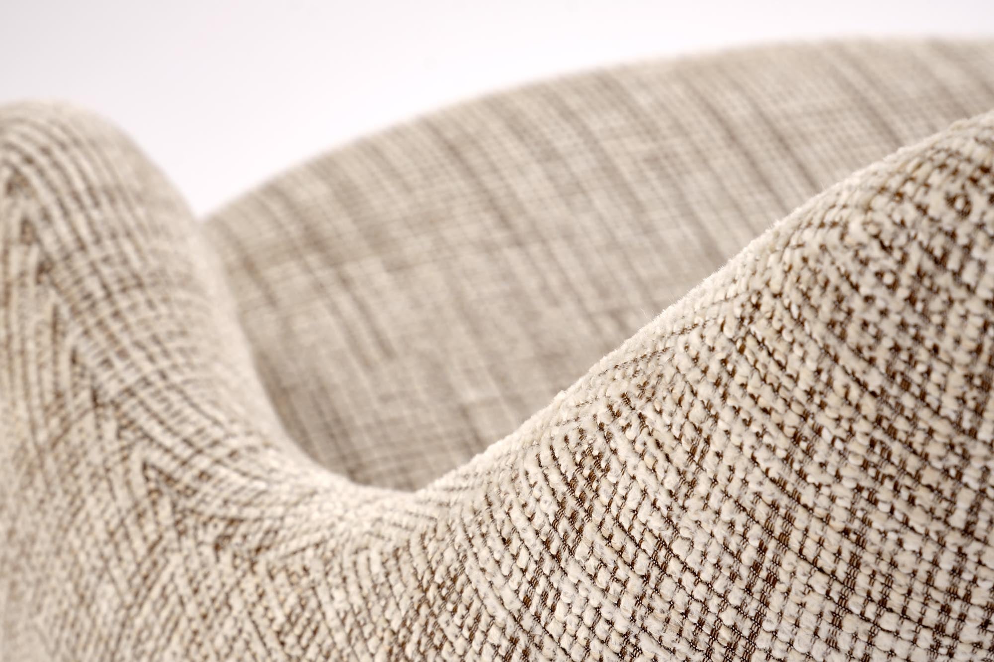 6376383d8f85016a120face5f8f4bc38