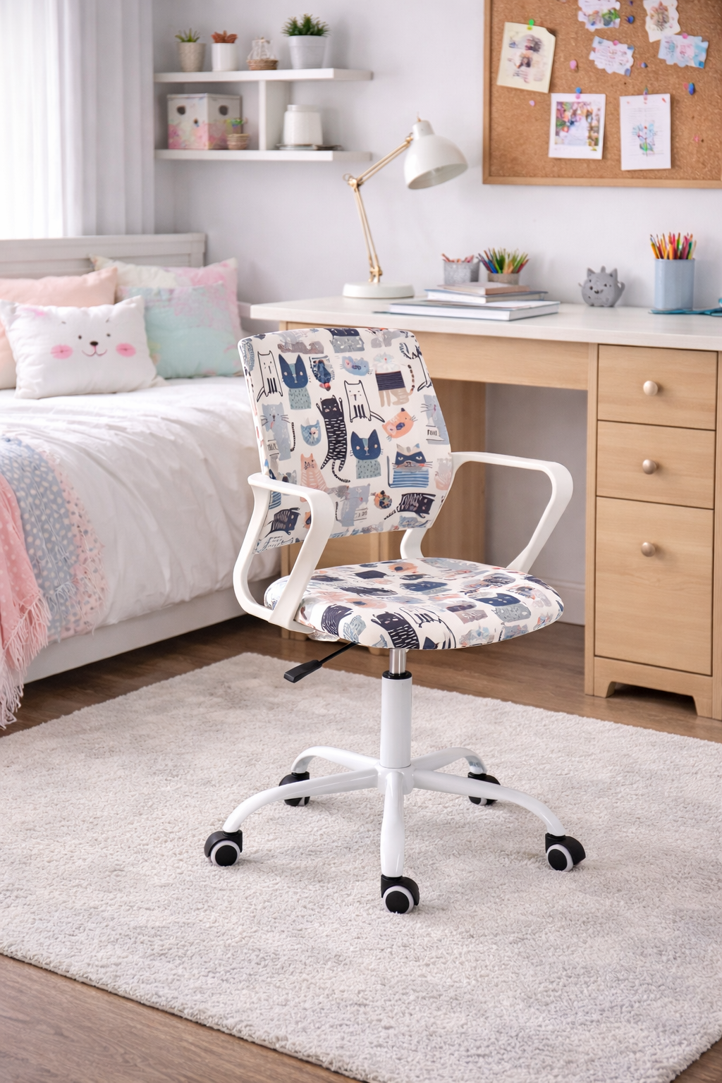 Fotel LENA – multikolorowy, fotel biurowy w pokoju młodzieżowym z designerskim wyglądem.