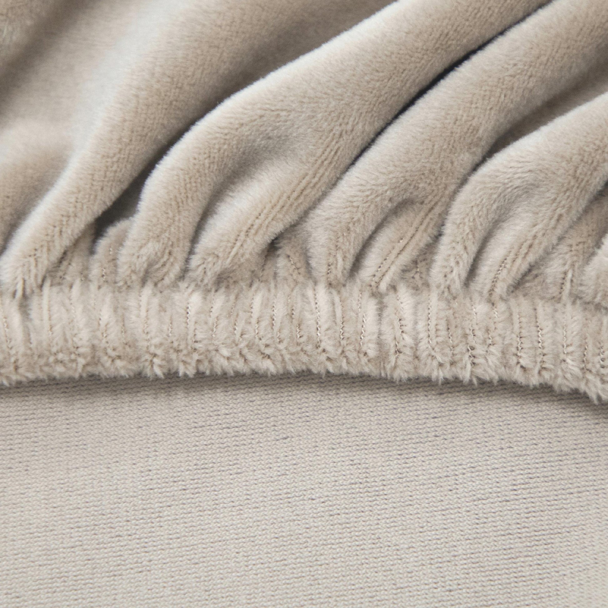 593a3443a602f385f45e68e259ddae27