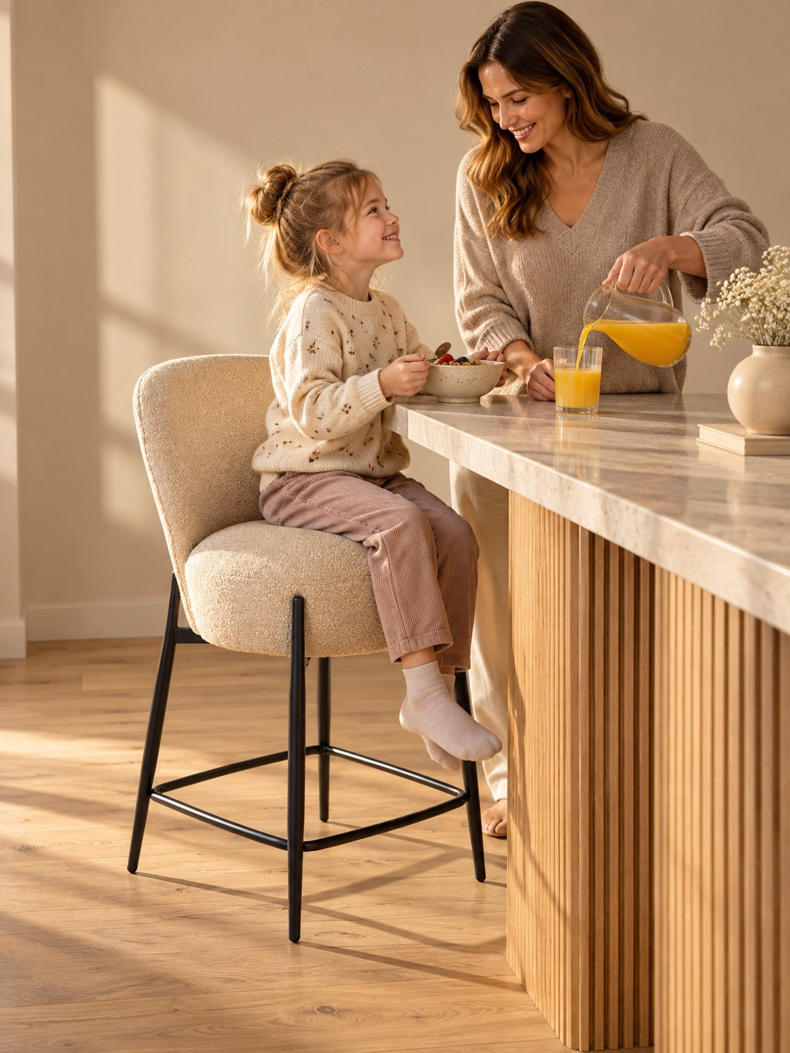 Hoker CHEZI - beżowy / tkanina - aranżacja