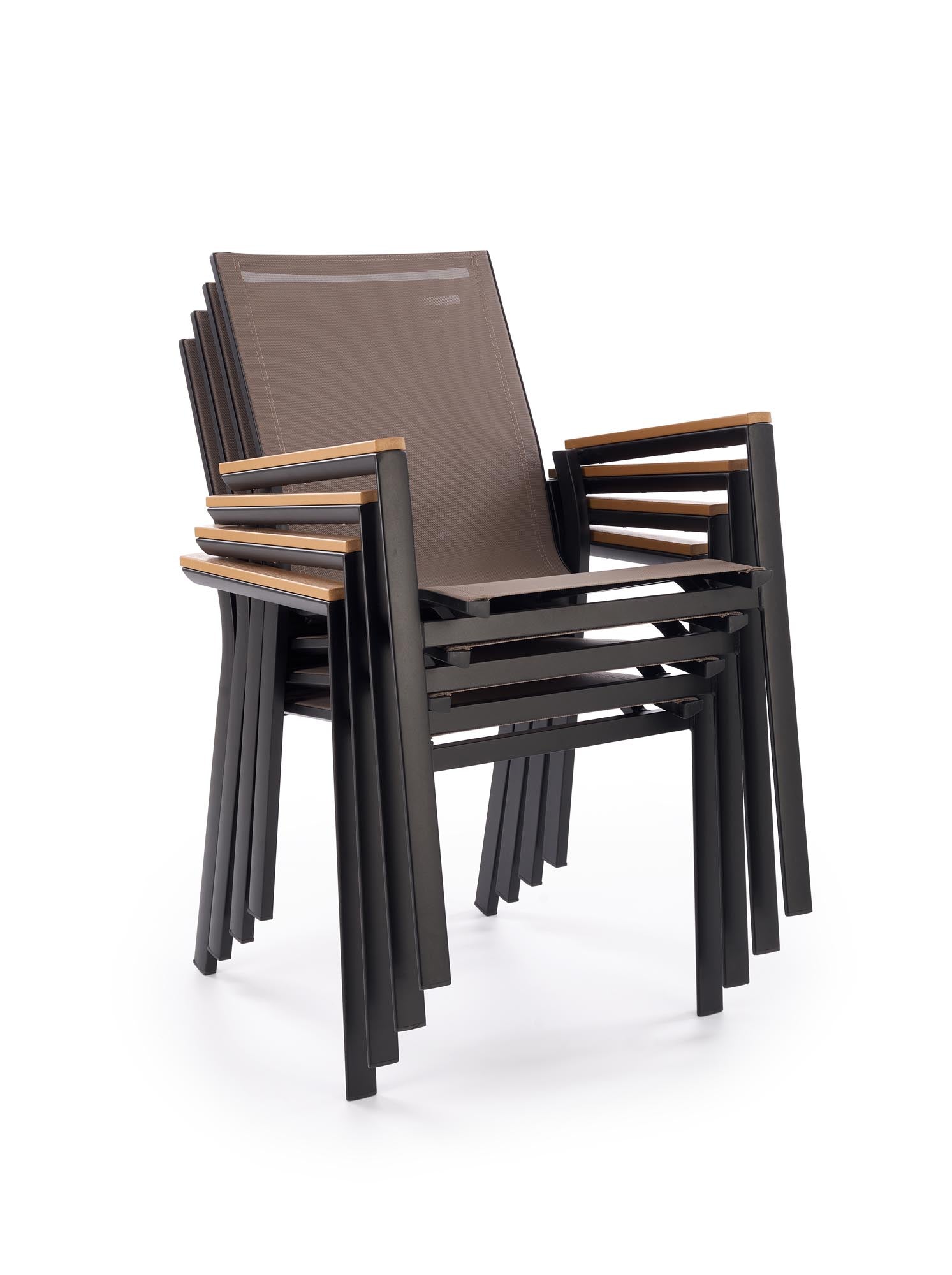 Zestaw do ogrodu Garda - stół prostokątny + 4 krzesła: stackable chairs designed for outdoor use.