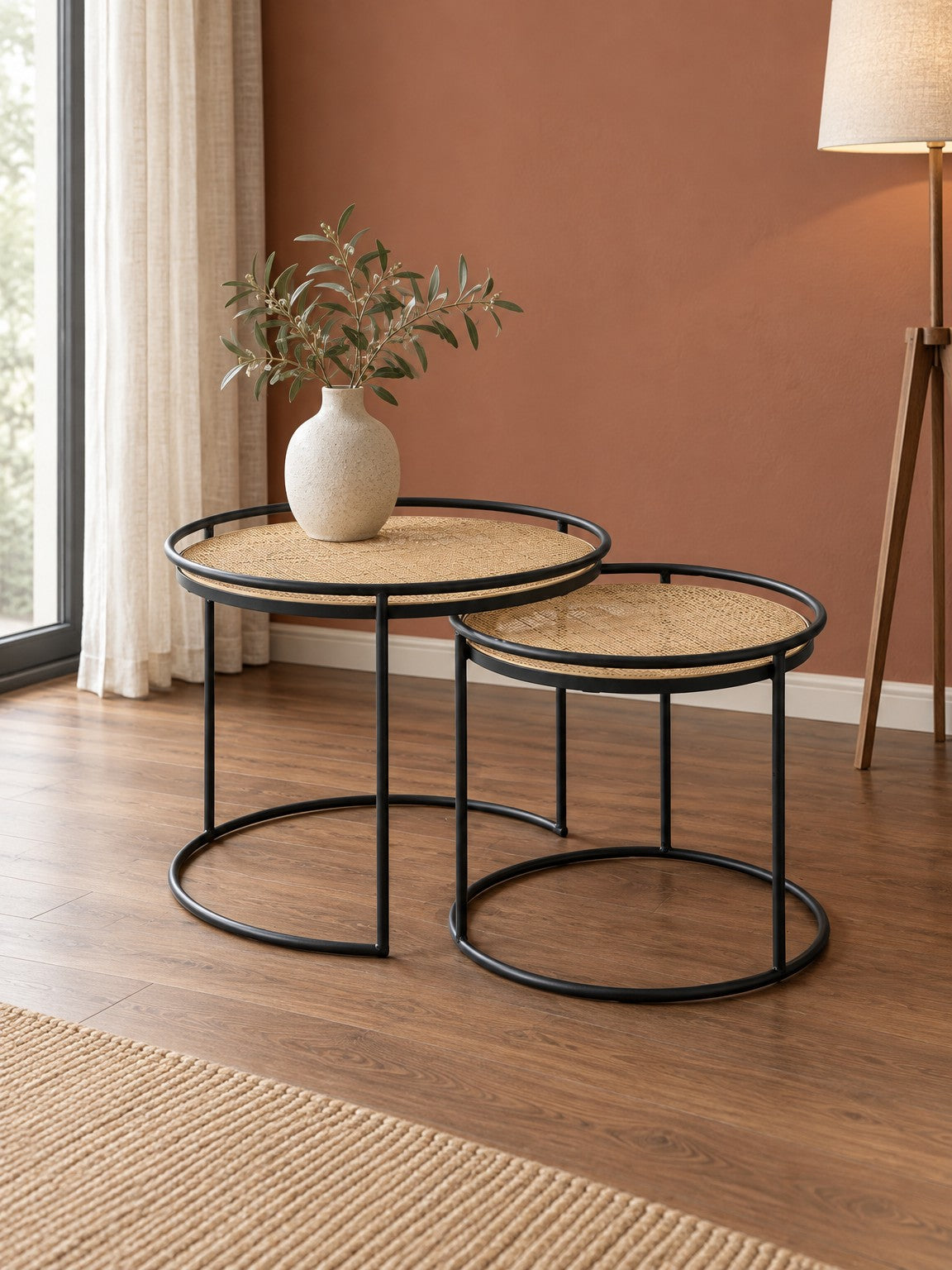 Zestaw 2 stolików kawowych RARA ø51 cm - brązowy / czarny / rattan